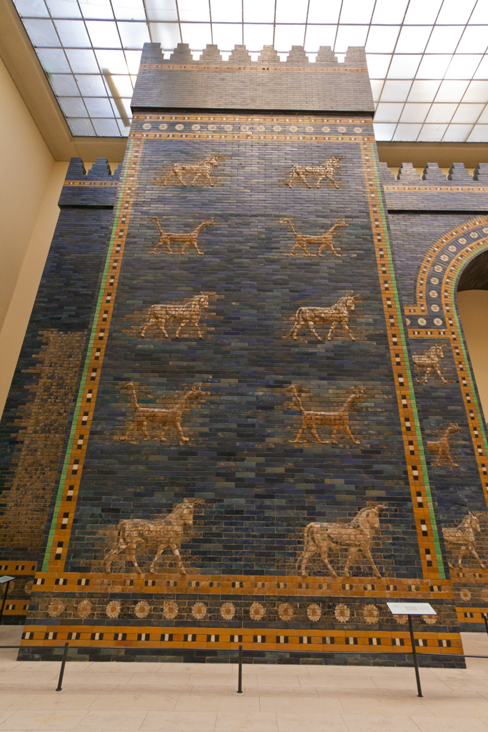Rekonstrukcja bramy Ishtar z Babilonu.