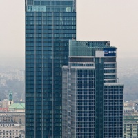 Cosmopolitan i Spectrum Tower.
