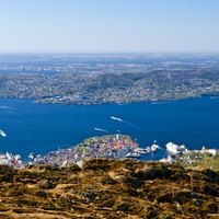 Zbliżenie na Bergen.