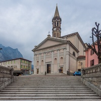 Powrót do Bergamo z przesiadką w Lecco - tu kościół św. Mikołaja.