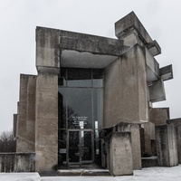 Wotrubakirche - brutalistyczny kościół zaprojektowany przez rzeźbiarza Fritza Wotruba.