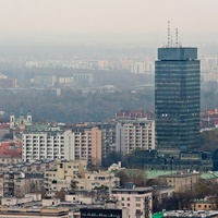 Błękitny wieżowiec i okolice Placu Bankowego.