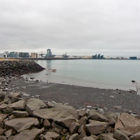 Skyline Reykjaviku od strony morza.