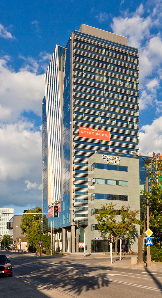 Concept Tower ze skrzyżowania Karolkowej i Siedmiogrodzkiej.