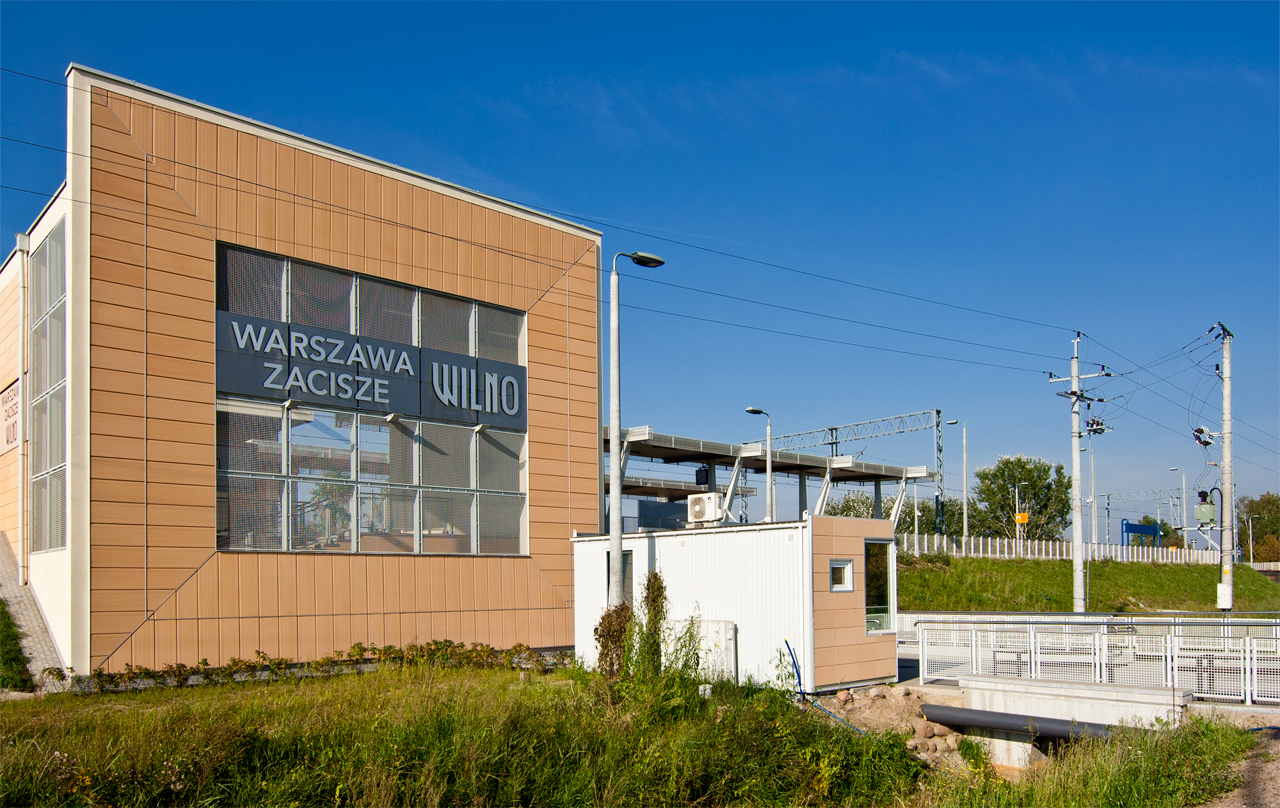Przystanek kolejowy Warszawa Zacisze-Wilno wybudowany w 2013.