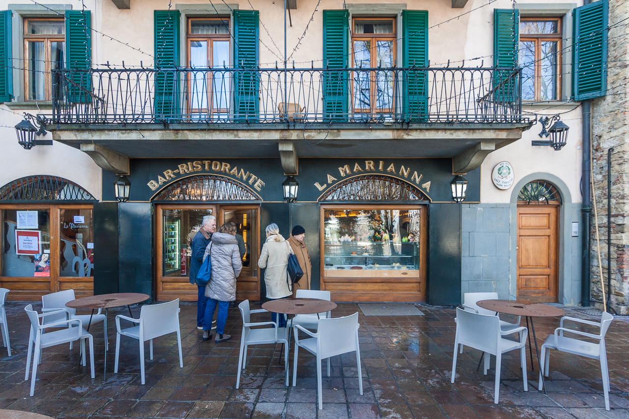 Kawiarnia La Marianna - tu powstały lody straciatella.