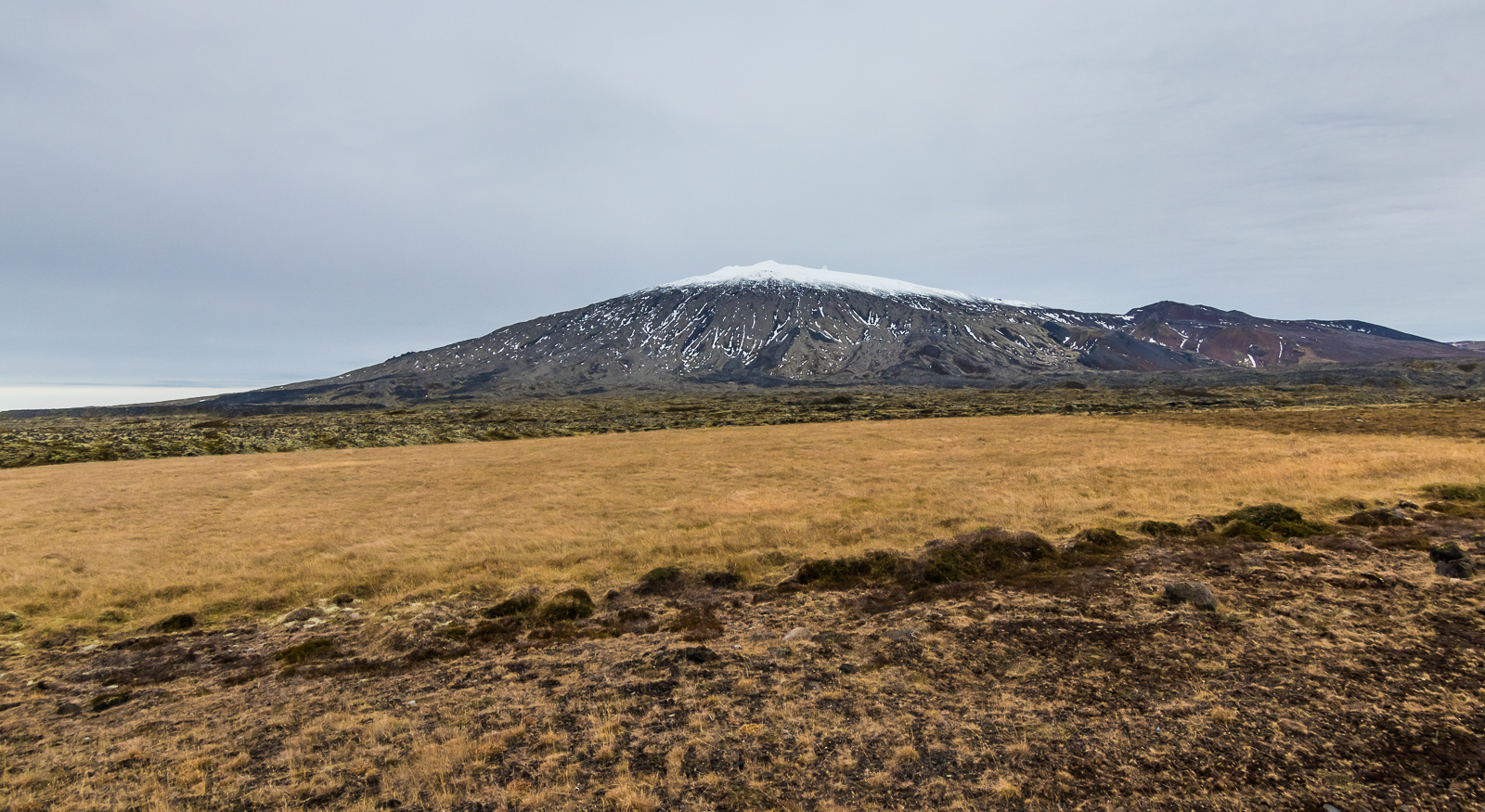 Wulkan Snæfellsjökull od południa.